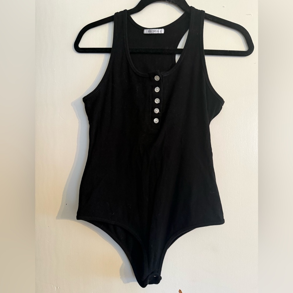 REORIA Women's Trendy Sexy Scoop Neck Racerback Tank Top Button Down Bodysuit